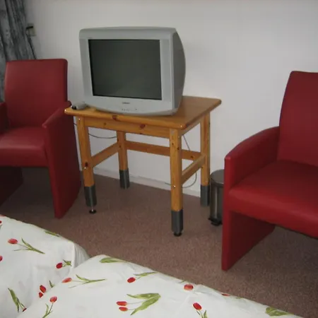 Ans En Ben Streppel *